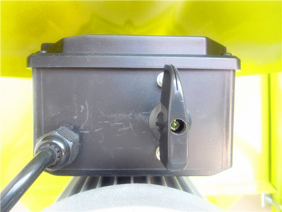 小型攪拌機控制開關細節(jié)圖